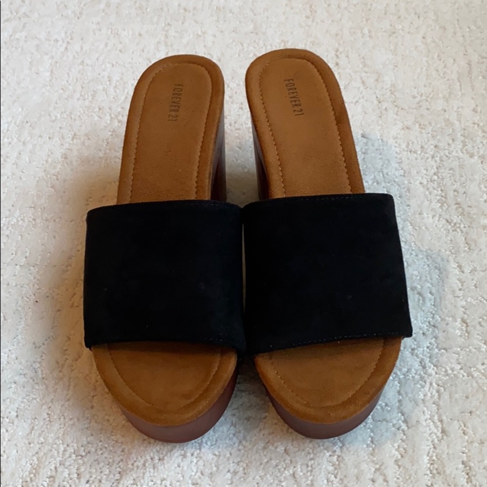 Sandals - Picture 4 of 4